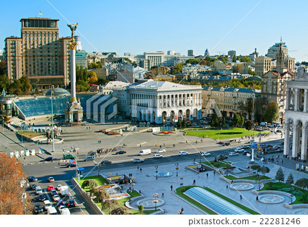 Maidan Nezalezhnosti. Kiev , Ukraine 22281246