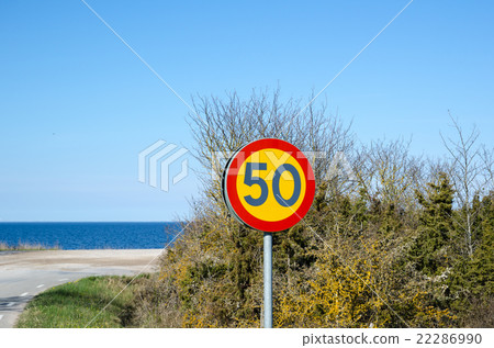 Speed limit roadsign 22286990