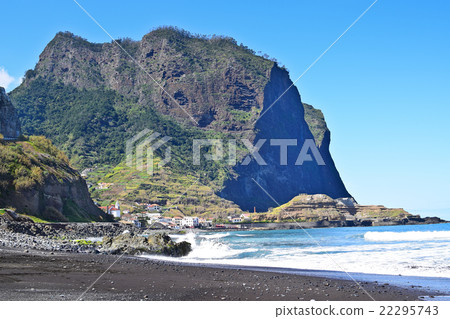 Porto da Cruz in the sprintime, Madeira, Portugal Porto da Cruz in the sprintime, Madeira, Portugal 22295743