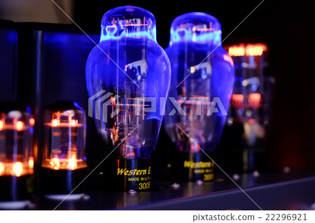 音頻放大器藍色閃耀 22296921