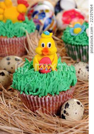 Easter muffin 22297664