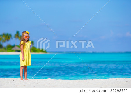 Adorable little girl at beach during summer 22298751