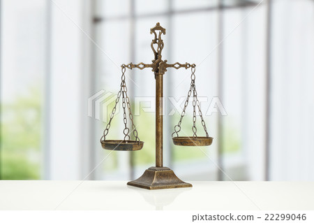 Antique balance 22299046