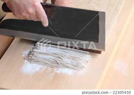 Soba noodles 22305430