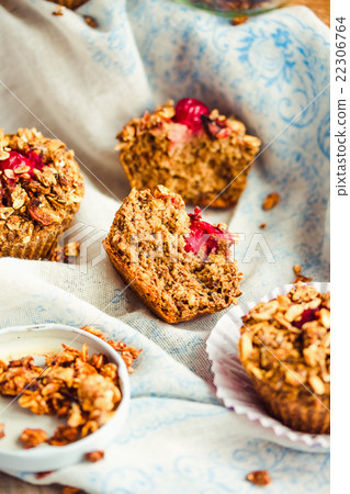 vegan muffins with cherries and granola,dessert 22306764