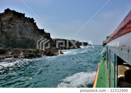 Kanazawa · Noto gang · gullworm survey Rocky area seen from a boat cruise (1) 22312800
