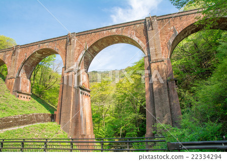 梅甘娜橋 22334294