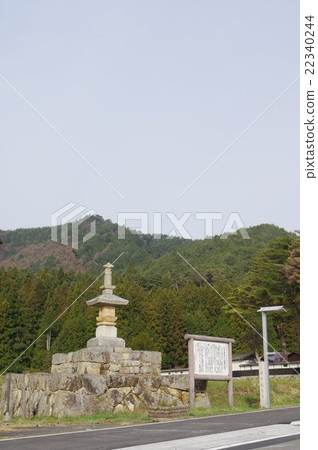 信州安曇野文化遺產古廟遺存寶箱塔寺他寫了一個長度超過3000句的石頭 22340244