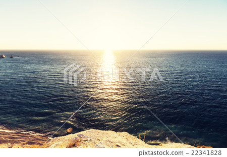 Sea sunset 22341828
