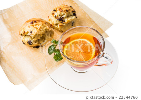  可口檸檬茶和烤餅茶用檸檬和烤餅 22344760