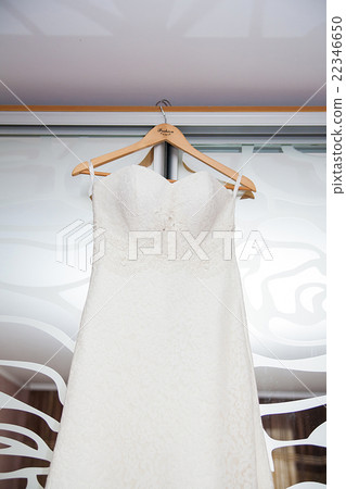 Modern white wedding dress 22346650