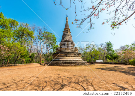 Ancient Pagoda. Wat U-mong (Tunnel temple) 22352499