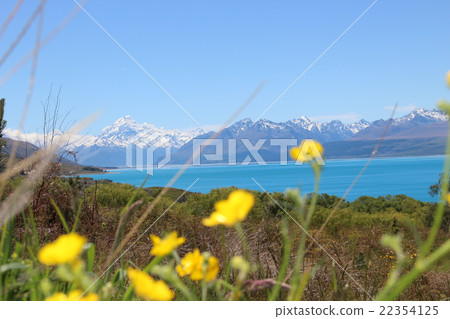 Pakaki湖和庫克山在初夏 Pakaki湖和庫克山在初夏 22354125