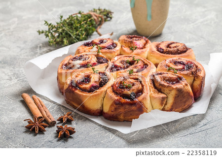 Cinnamon buns with lemon, blueberry and thyme Cinnamon buns with lemon, blueberry and thyme 22358119