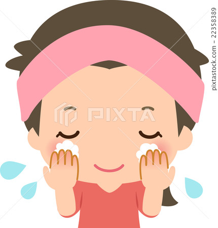 一個年輕的女人用泡沫清潔 一個年輕的女人用泡沫清潔 22358389