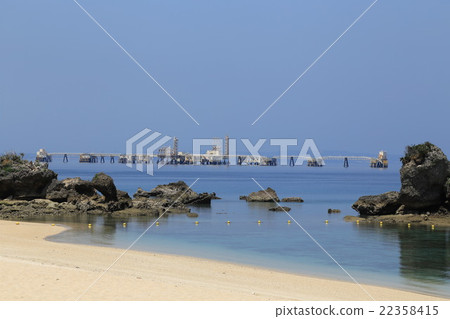 Ikeijima海灘的沖繩島海洋基地 22358415