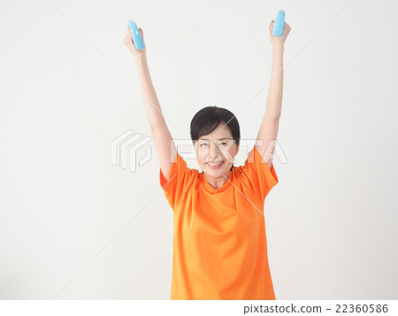 Middle women exercising with a smile Middle women exercising with a smile 22360586