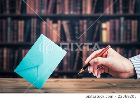 鋼筆和信封 22369203