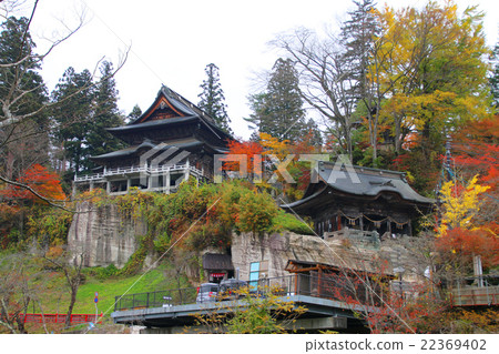 Fukuman in the autumn Takashi Kurugi Temple 22369402