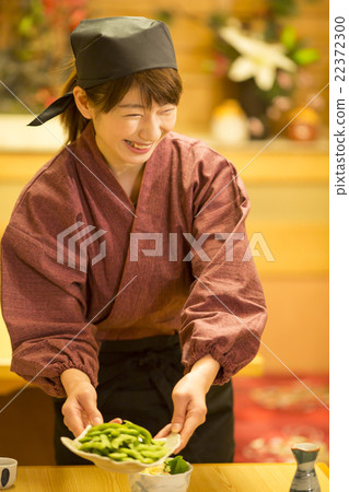 居酒屋的女性員工 照片素材 圖片 圖庫