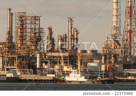 Oil refinery Oil refinery 22373960