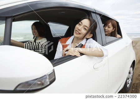 一個女人享受旅行 22374300