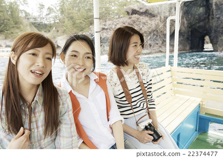 A woman enjoying traveling 22374477