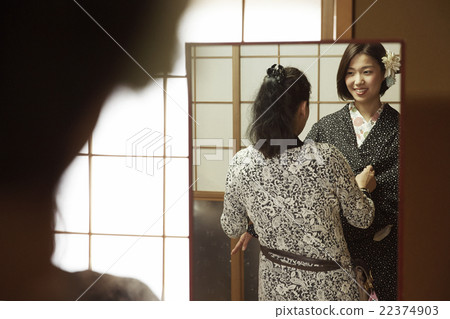 A woman to dress 22374903