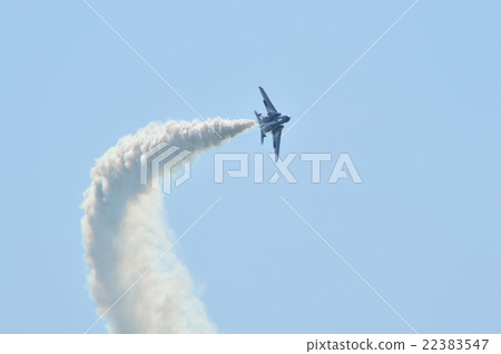 Blue impulse number 6 machine right barrel roll Blue impulse number 6 machine right barrel roll 22383547