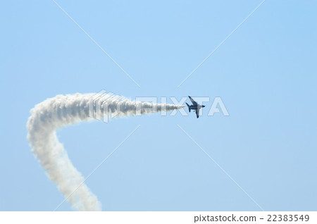Blue impulse number 6 machine right barrel roll Blue impulse number 6 machine right barrel roll 22383549
