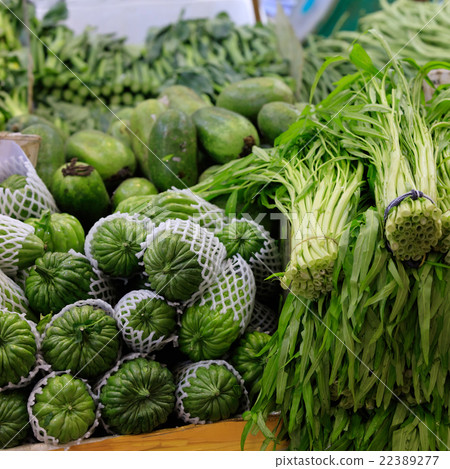 Traditional asian market  22389277