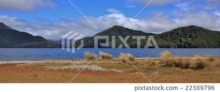 Green Lake, lake in the Fjordland National Park 22389796