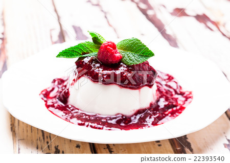 The Panna cotta 22393540