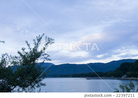 黃昏湖豬苗代 22397211