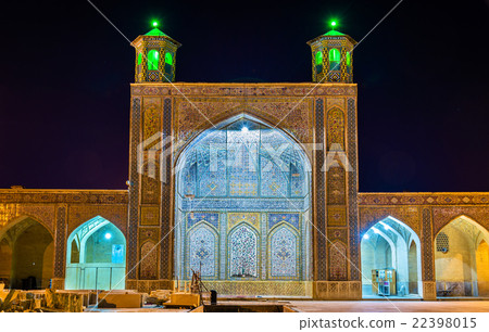 Vakil Mosque, a mosque in Shiraz, southern Iran.  22398015