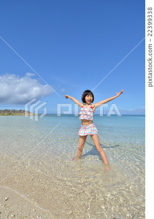 喜歡游泳的女孩 22399338