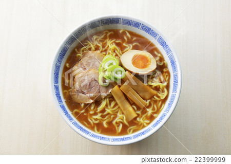 醬油拉麵 22399999