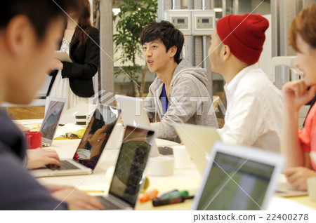 business people having a meeting business people having a meeting 22400278