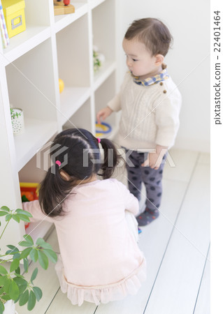 Sister brother watching shelf Sister brother watching shelf 22401464