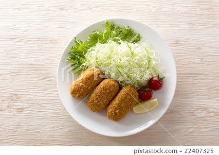 Crab cream croquette 22407325