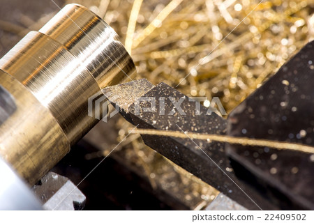 machining on a lathe 22409502