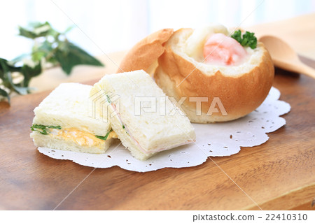 Situ-bread and sandwich Situ-bread and sandwich 22410310