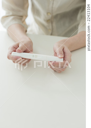 Maternity Friends 22413104