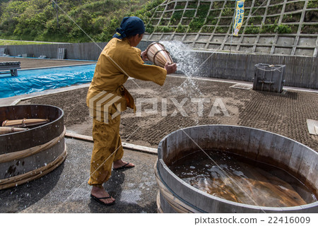 Noto Peninsula Wajima salt salt salt fried beach formula salt Noto Peninsula Wajima salt salt salt fried beach formula salt 22416009