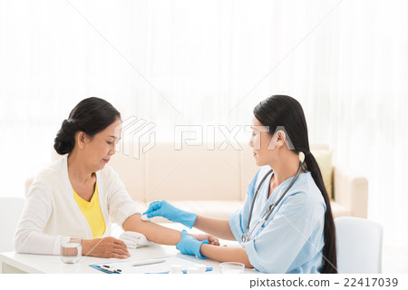 Immunization of older generation Immunization of older generation 22417039