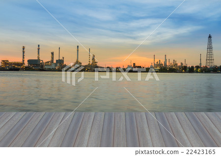 Petroleum Refinery plant river front Petroleum Refinery plant river front 22423165