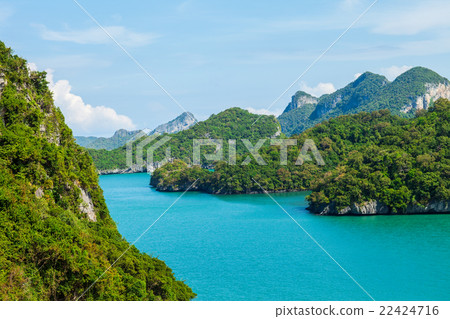 Tropical islands in Ang Thong National Park 22424716