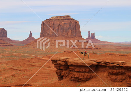 紀念碑谷牛仔美國亞利桑那 紀念碑谷牛仔美國亞利桑那 22429322