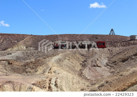 運行在廢物坑的鬼城的蒸汽機車追踪美國 22429323