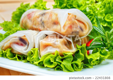 spring rolls spring rolls 22431808